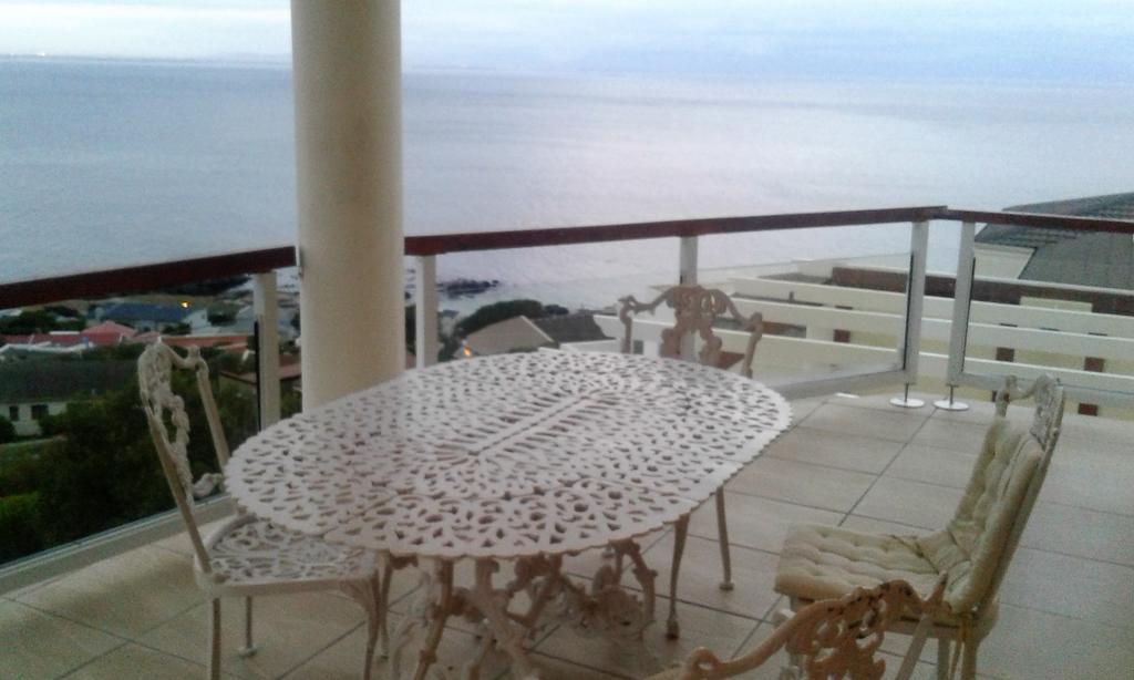 Napthali Lodge Simonʼs Town Buitenkant foto